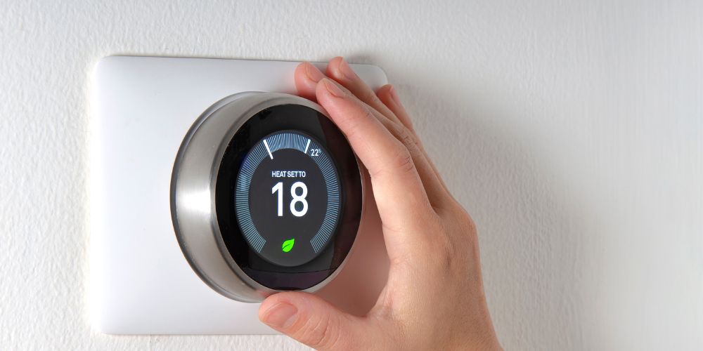 Le thermostat connecté : le cœur de la chaudière intelligente